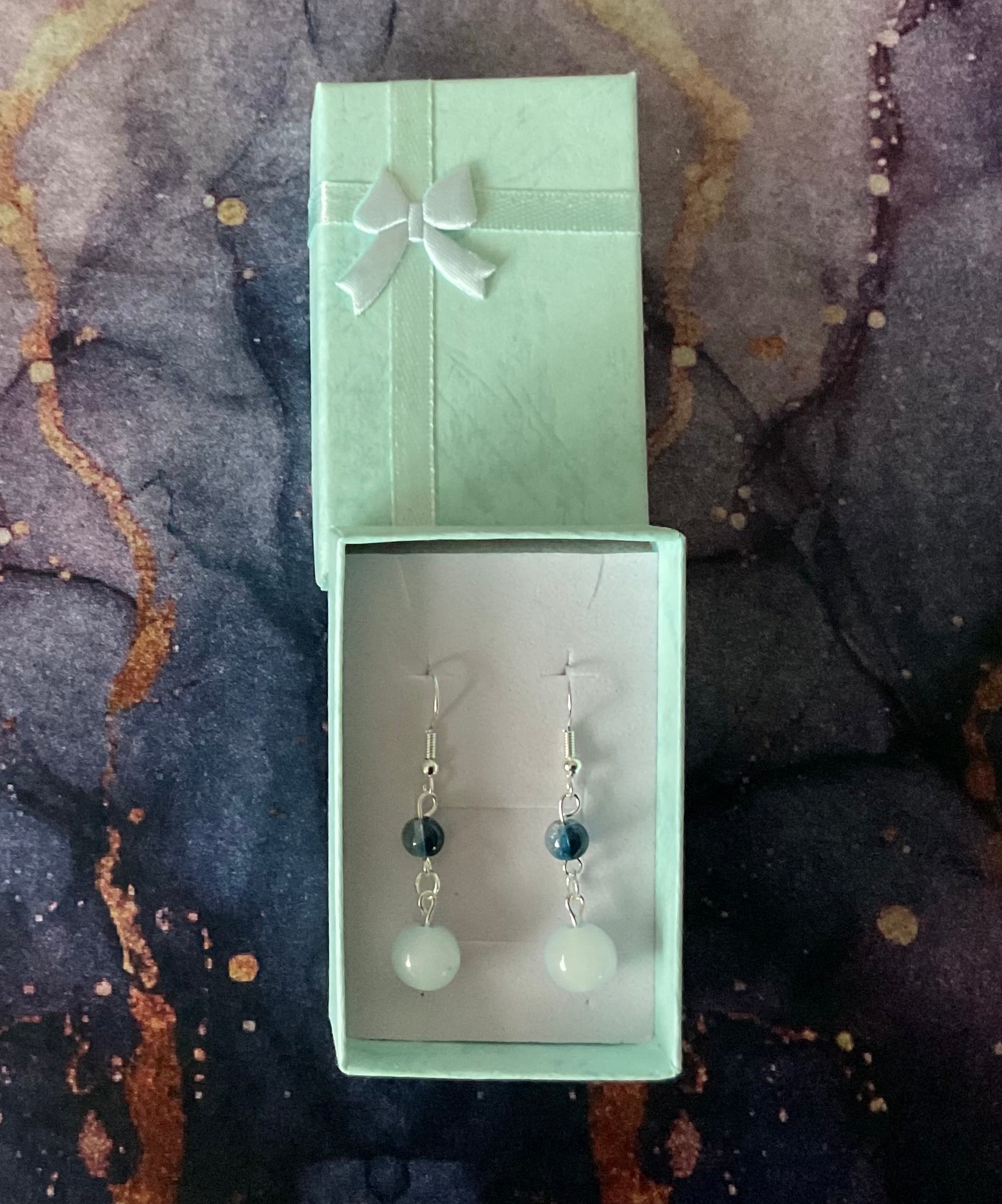 Ohrringe mit Leuchtperle